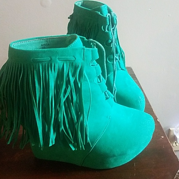 Shoes - Picture 5 of 5